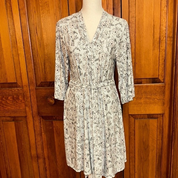 Rene Rofe Other - Rene Rofe Blue Floral Sleepwear Midi Open Front Belted  Robe Medium